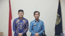 Kepala Lapas Kelas II A Baubau, Herman Mulawarman (kanan) bersama Kepala Seksi Bimbingan Napi dan Anak Didik Lapas Kelas II A Baubau, Akhsan.