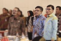 Pj Bupati Buton Selatan, Muhammad Ridwan Badallah, saat menghadiri acara Penganugerahan Keterbukaan Informasi Publik 2024 di Kendari. 