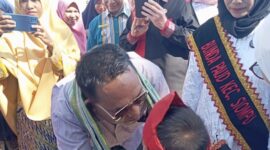 Kepala Dinas Pendidikan Buton Selatan, La Hardin, saat melakukan kunjungan kegiatan Bunda PAUD di Kecamatan Siompu, Buton Selatan. 
